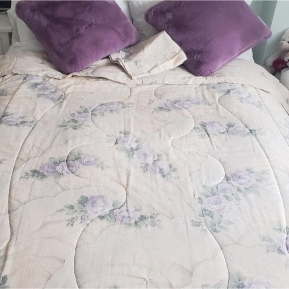 REVERSIBLE TEIN BED COMFORTER
